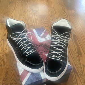 Mens Sneakers size 10